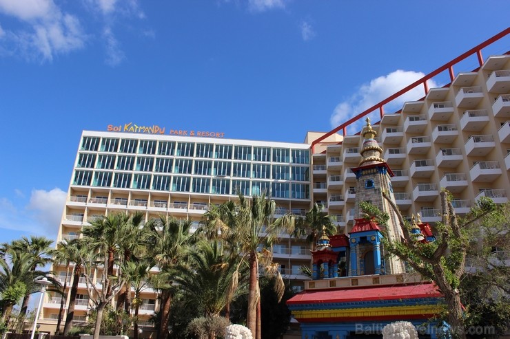 Sol Katmandu Park Magalufas piekrastē ir viena no retajām viesnīcām, kas piedāvā plašas izklaides iespējas visai ģimenei, ieskaitot arī pašus mazākos Sol Katmandu Park Magalufas piekrastē ir viena no retajām viesnīcām, kas piedāvā plašas izklaides iespējas visai ģimenei, ieskaitot arī pašus mazākos 123299