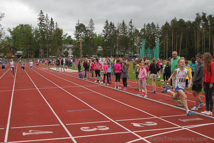 Ogres novada sporta centrs veiksmīgi startē vieglatlētikas sacensībās jauniešiem «Valmieras spēles 2014» Ogres novada sporta centrs veiksmīgi startē vieglatlētikas sacensībās jauniešiem «Valmieras spēles 2014» 123325