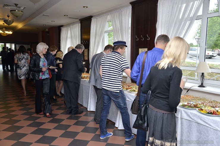 29. maija vakarā viesnīcas KOLONNA Hotel Rēzekne restorānā ROZALIJA notika vasaras terases atklāšanas svinības - www.hotelkolonna.com 29. maija vakarā viesnīcas KOLONNA Hotel Rēzekne restorānā ROZALIJA notika vasaras terases atklāšanas svinības - www.hotelkolonna.com 123998