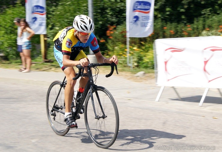 26.07.2014 Emīlijas Sonkas, kas pirms 50 gadiem izcīnīja pasaules čempiones riteņbraukšanā titulu, dzimtajā Alsungā tika aizvadīts kārtējais «Baltais 26.07.2014 Emīlijas Sonkas, kas pirms 50 gadiem izcīnīja pasaules čempiones riteņbraukšanā titulu, dzimtajā Alsungā tika aizvadīts kārtējais «Baltais 129334