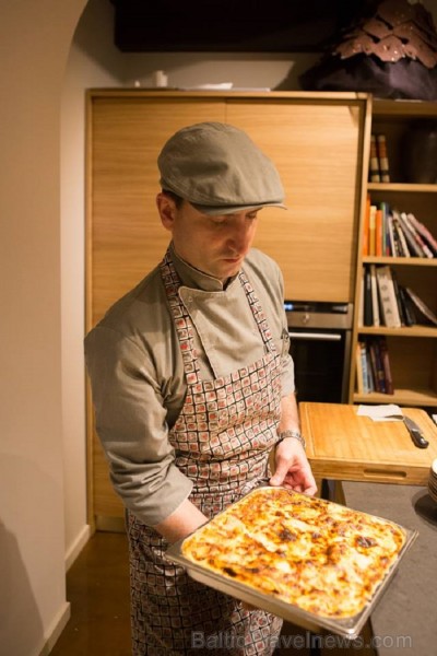 Rīgas jaunajā restorānā Locale notikusi ekskluzīva meistarklase, ko rīkoja restorāna šefpavārs Andrea Bressan - www.locale.lv Rīgas jaunajā restorānā Locale notikusi ekskluzīva meistarklase, ko rīkoja restorāna šefpavārs Andrea Bressan - www.locale.lv 129484