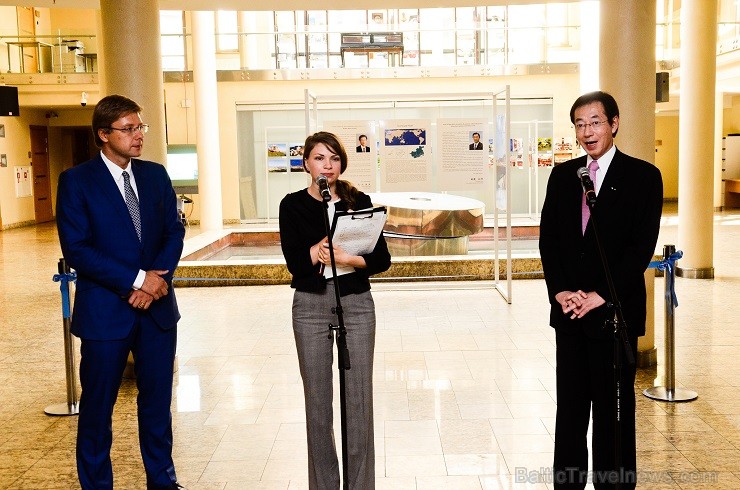 02.09.2014 Rīgas un Kobes mēri, atzīmējot abu pilsētu sadarbības 40. gadadienu, Rātsnamā atklāja izstādi 02.09.2014 Rīgas un Kobes mēri, atzīmējot abu pilsētu sadarbības 40. gadadienu, Rātsnamā atklāja izstādi 132729