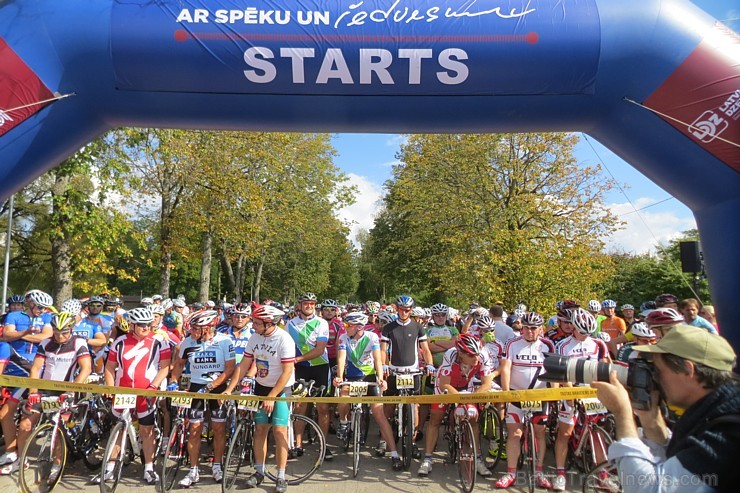 24. Latvijas riteņbraucēju Vienības brauciens Siguldā pulcēja 7.09.2014 vairāk nekā 4000 dalībniekus. Informācija - www.velo.lv 24. Latvijas riteņbraucēju Vienības brauciens Siguldā pulcēja 7.09.2014 vairāk nekā 4000 dalībniekus. Informācija - www.velo.lv 133222