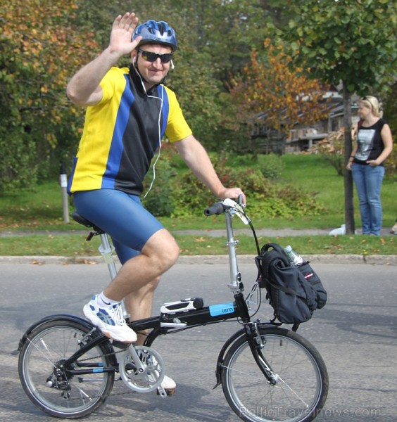 BalticTravelnews.com direktors Aivars Mackevičs piedalās 24. Latvijas riteņbraucēju Vienības braucienā ar saliekamo velosipēdu Tern Link C7 (www.Hawai BalticTravelnews.com direktors Aivars Mackevičs piedalās 24. Latvijas riteņbraucēju Vienības braucienā ar saliekamo velosipēdu Tern Link C7 (www.Hawai 133265