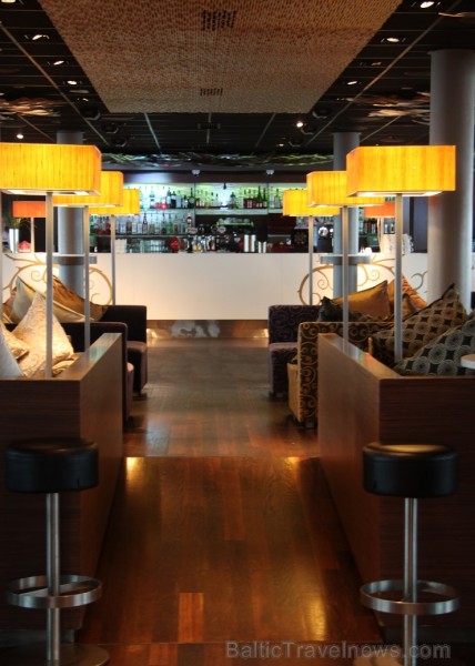 Rīgas viesnīcas «Radisson Blu Hotel Latvija» 26.stāva bārā «Skyline bar» svētdienās no pulksten 11.30 līdz 15.00 notiek brančs jeb vēlās brokastis. Va Rīgas viesnīcas «Radisson Blu Hotel Latvija» 26.stāva bārā «Skyline bar» svētdienās no pulksten 11.30 līdz 15.00 notiek brančs jeb vēlās brokastis. Va 136470