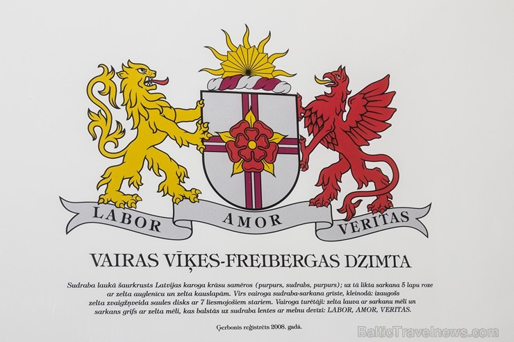 Saulkrastu domes zālē apskatāma Latvijas heraldikas izstāde, kurā apskatāmi Latvijas novadu, pilsētu, pagastu un dzimtu ģerboņi Saulkrastu domes zālē apskatāma Latvijas heraldikas izstāde, kurā apskatāmi Latvijas novadu, pilsētu, pagastu un dzimtu ģerboņi 141482