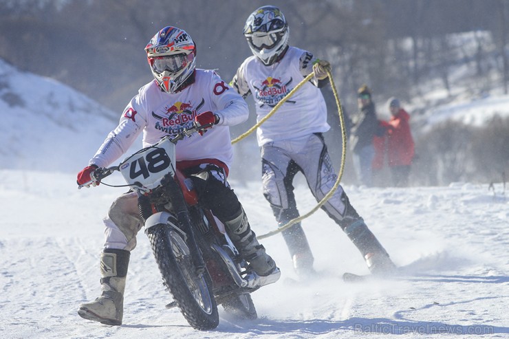 Red Bull Twitch’n’Ride ir izaicinājumu pilnas skijoringa sacensības, kas norisinās gleznainajās Cēsīs, blakus 13.gadsimta Cēsu pilsdrupām 143301