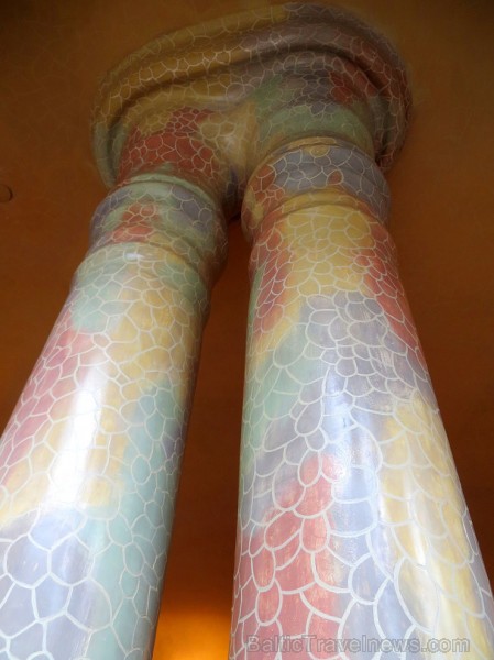 Izjūti arhitekta Antorio Gaudi veidotās Casa Battló mājas neordināru atmosfēru. Vairāk informācijas: www.catalunya.com Izjūti arhitekta Antorio Gaudi veidotās Casa Battló mājas neordināru atmosfēru. Vairāk informācijas: www.catalunya.com 144609