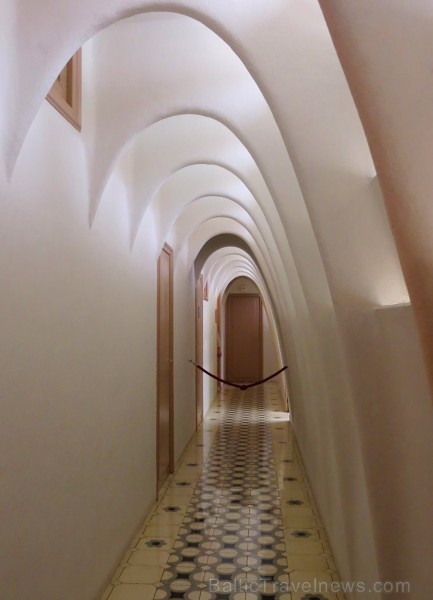 Izjūti arhitekta Antorio Gaudi veidotās Casa Battló mājas neordināru atmosfēru. Vairāk informācijas: www.catalunya.com Izjūti arhitekta Antorio Gaudi veidotās Casa Battló mājas neordināru atmosfēru. Vairāk informācijas: www.catalunya.com 144615