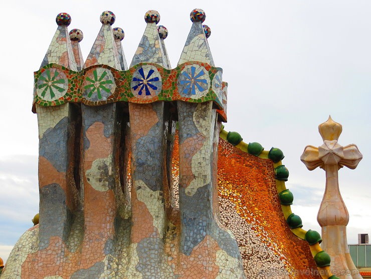 Izjūti arhitekta Antorio Gaudi veidotās Casa Battló mājas neordināru atmosfēru. Vairāk informācijas: www.catalunya.com Izjūti arhitekta Antorio Gaudi veidotās Casa Battló mājas neordināru atmosfēru. Vairāk informācijas: www.catalunya.com 144617