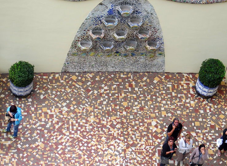 Izjūti arhitekta Antorio Gaudi veidotās Casa Battló mājas neordināru atmosfēru. Vairāk informācijas: www.catalunya.com Izjūti arhitekta Antorio Gaudi veidotās Casa Battló mājas neordināru atmosfēru. Vairāk informācijas: www.catalunya.com 144618