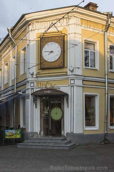 Travelnews.lv Krievijas pilsētā Gatčinā apmeklē tematisko kafejnīcu «Часы» 144721