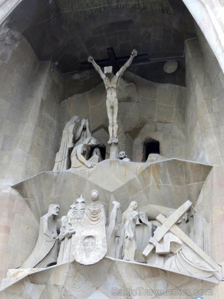 Atklāj, ko slēpj Svētās Ģimenes baznīcas (Sagrada Família) greznas vitrāžas www.sagradafamilia.cat Atklāj, ko slēpj Svētās Ģimenes baznīcas (Sagrada Família) greznas vitrāžas www.sagradafamilia.cat 144987