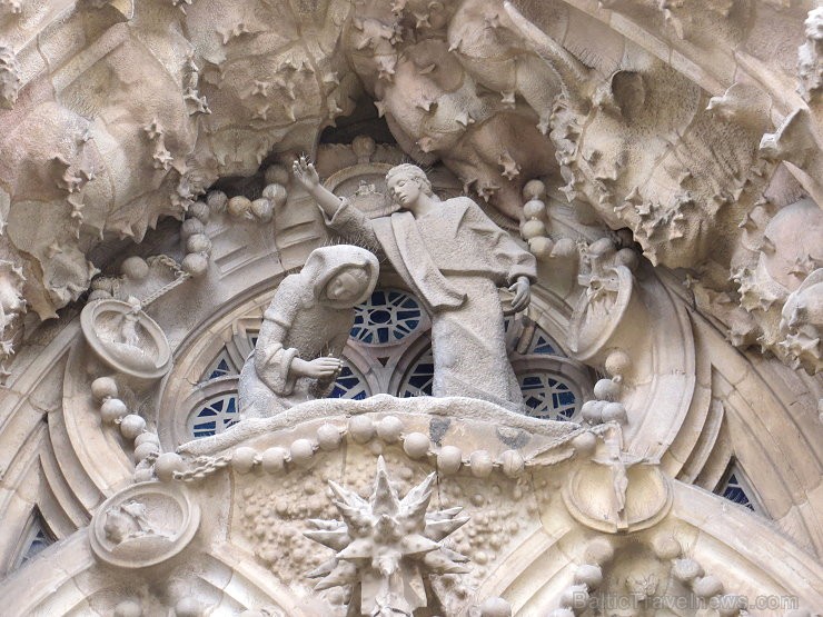 Atklāj, ko slēpj Svētās Ģimenes baznīcas (Sagrada Família) greznas vitrāžas www.sagradafamilia.cat Atklāj, ko slēpj Svētās Ģimenes baznīcas (Sagrada Família) greznas vitrāžas www.sagradafamilia.cat 144996