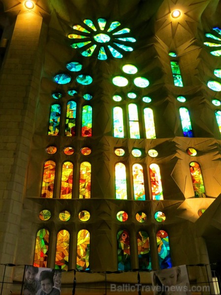 Atklāj, ko slēpj Svētās Ģimenes baznīcas (Sagrada Família) greznas vitrāžas www.sagradafamilia.cat Atklāj, ko slēpj Svētās Ģimenes baznīcas (Sagrada Família) greznas vitrāžas www.sagradafamilia.cat 145008