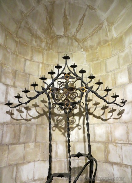 Atklāj, ko slēpj Svētās Ģimenes baznīcas (Sagrada Família) greznas vitrāžas www.sagradafamilia.cat Atklāj, ko slēpj Svētās Ģimenes baznīcas (Sagrada Família) greznas vitrāžas www.sagradafamilia.cat 145015