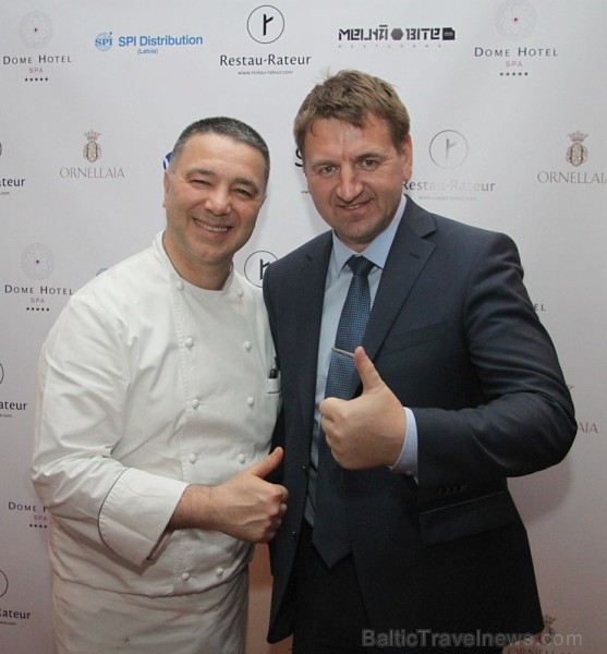 Rīgas restorāns «Melnā bite» piedāvāja 18/19.03.2015 vakariņas ar Michelin zvaigznes pavāru Alfredo Russo no Itālijas Rīgas restorāns «Melnā bite» piedāvāja 18/19.03.2015 vakariņas ar Michelin zvaigznes pavāru Alfredo Russo no Itālijas 145332