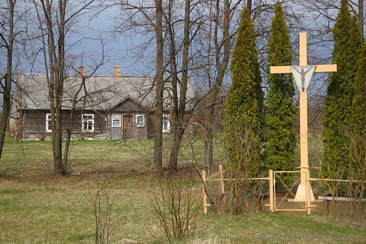 Travelnews.lv redakcija apceļo Latgali ārpus tūrisma maršrutiem. Fotogaleriju atbalsta - Hotel Kolonna Rēzekne
slipais texts Travelnews.lv redakcija apceļo Latgali ārpus tūrisma maršrutiem. Fotogaleriju atbalsta - Hotel Kolonna Rēzekne
slipais texts 147404