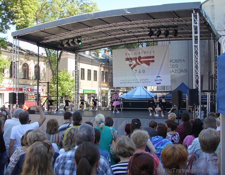 Daugavpils (www.visitdaugavpils.lv) ar vērienīgiem un saulainiem svētkiem svin 740. gadu pilsētas jubileju Daugavpils (www.visitdaugavpils.lv) ar vērienīgiem un saulainiem svētkiem svin 740. gadu pilsētas jubileju 151050