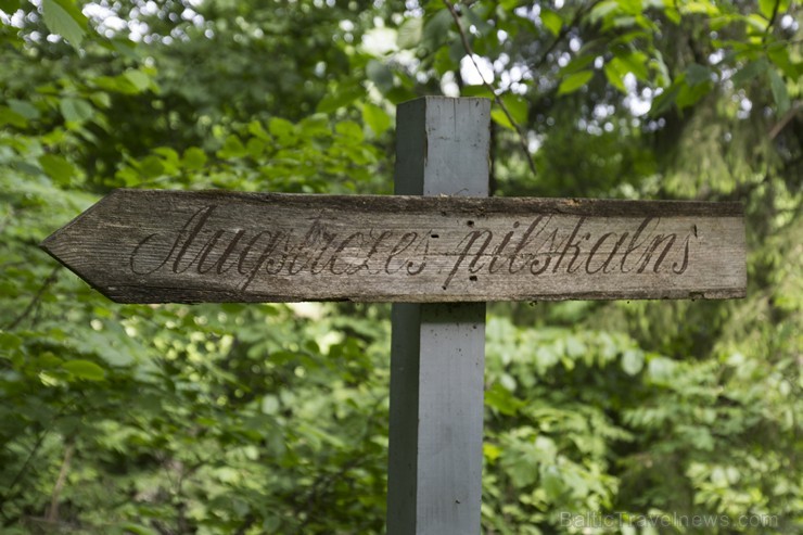 Travelsnews.lv apskata Augstrozes pilskalnu un pilsdrupas 151816