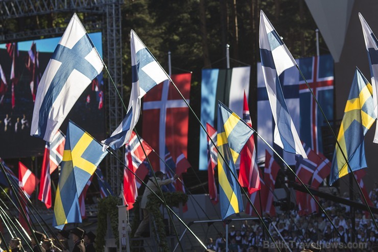 Ziemeļu un Baltijas valstu kori pieskandina Mežaparku 152848