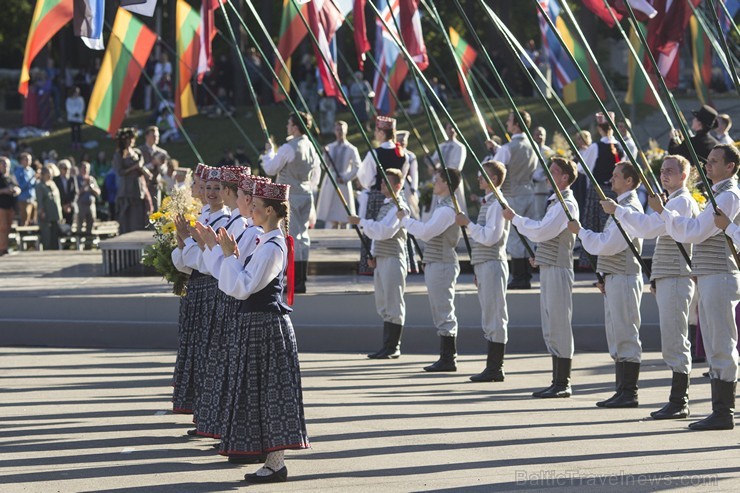Ziemeļu un Baltijas valstu kori pieskandina Mežaparku 152849