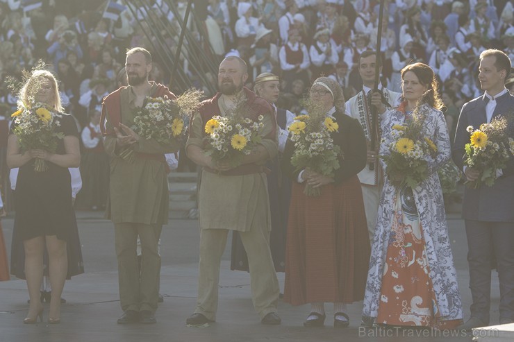 Ziemeļu un Baltijas valstu kori pieskandina Mežaparku 152857