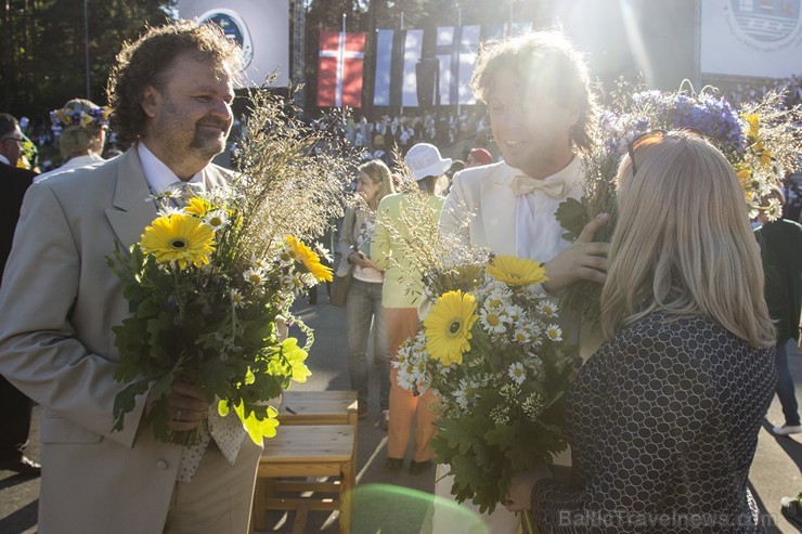 Ziemeļu un Baltijas valstu kori pieskandina Mežaparku 152862