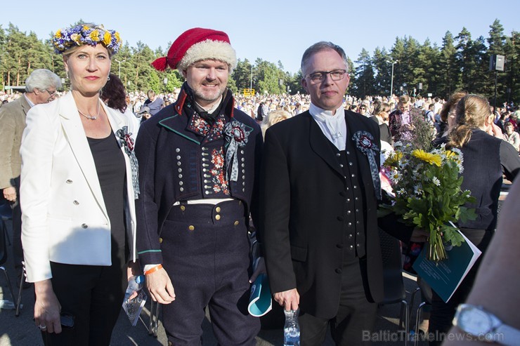 Ziemeļu un Baltijas valstu kori pieskandina Mežaparku 152863