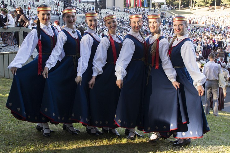 Ziemeļu un Baltijas valstu kori pieskandina Mežaparku 152864