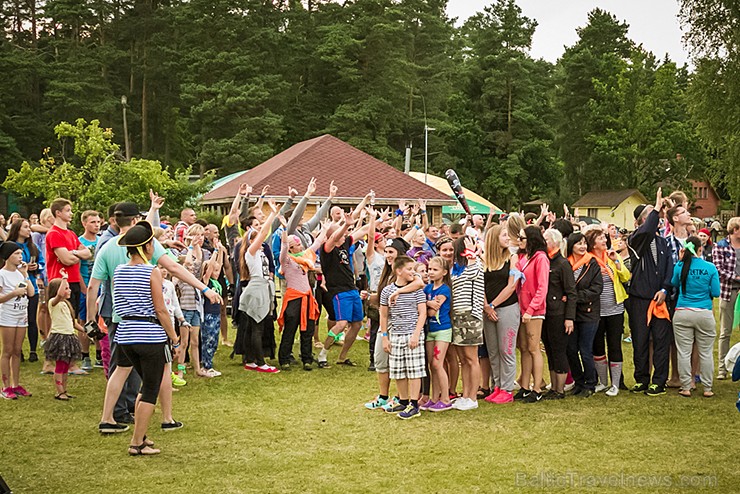 Fitnesa klubu tīkls Atletika atzīme 10 gadu jubileju ar krašņu pasākumu pirātu stilā www.atletika.lv Fitnesa klubu tīkls Atletika atzīme 10 gadu jubileju ar krašņu pasākumu pirātu stilā www.atletika.lv 156784