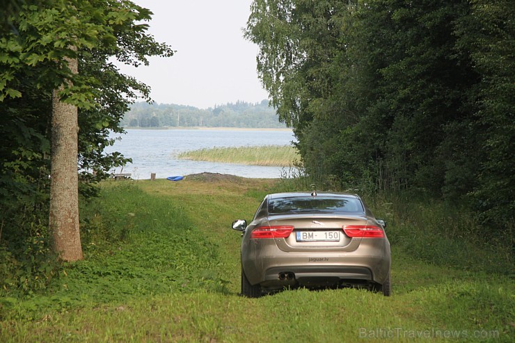Travelnews.lv redakcija ceļo ar jauno Jaguar XE uz Vidzemi un Latgali, lai izbaudītu britu automobiļa šarmu Latvijas ceļos Travelnews.lv redakcija ceļo ar jauno Jaguar XE uz Vidzemi un Latgali, lai izbaudītu britu automobiļa šarmu Latvijas ceļos 158508