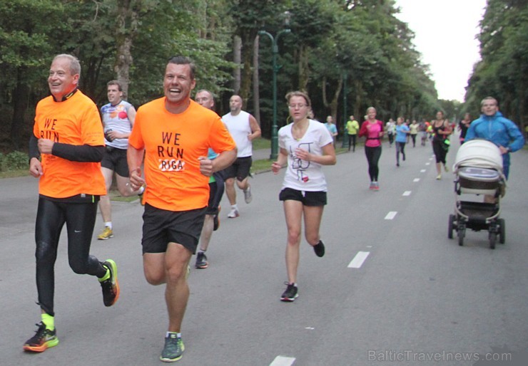 «Nike Riga Run» treniņi pulcē Mežaparkā simtiem sportisku ļaužu, jo 13.09.2015 (svētdien) entuziasti un profesionāļi sacentīsies lielākajā rudens sta «Nike Riga Run» treniņi pulcē Mežaparkā simtiem sportisku ļaužu, jo 13.09.2015 (svētdien) entuziasti un profesionāļi sacentīsies lielākajā rudens sta 159864