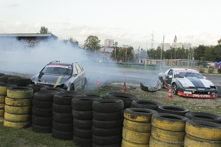 Ziemeļeiropas drifta čempionāta noslēgumā vairāk nekā 40 PRO drifteri piekūpina Biķernieku trasi 161217