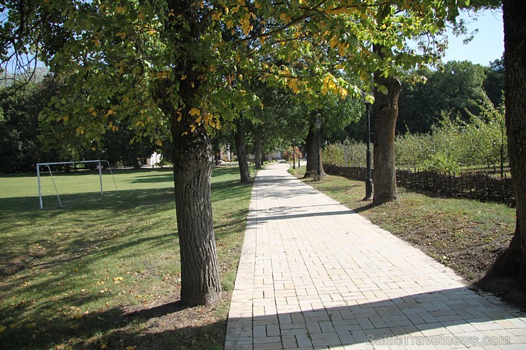 Travelnews.lv apmeklē Kočubeja māju jeb Ģenerālās tiesas māju Baturinā. Vairāk informācijas - www.baturin-capital.gov.ua Travelnews.lv apmeklē Kočubeja māju jeb Ģenerālās tiesas māju Baturinā. Vairāk informācijas - www.baturin-capital.gov.ua 162169
