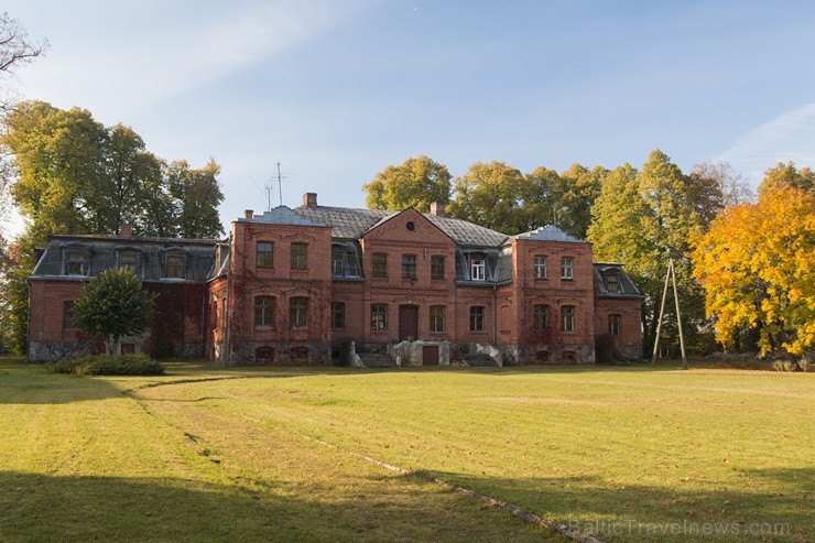 Katvaru muiža un tās apbūve ir valsts nozīmes arhitektūras piemineklis 163305