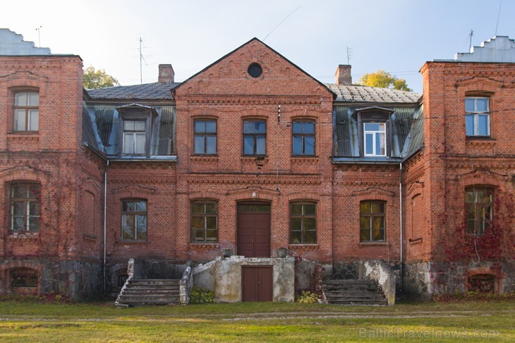 Katvaru muiža un tās apbūve ir valsts nozīmes arhitektūras piemineklis 163311