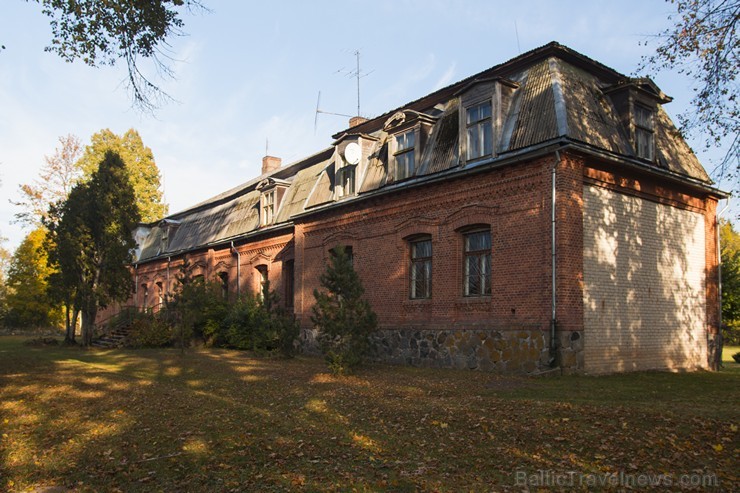 Katvaru muiža un tās apbūve ir valsts nozīmes arhitektūras piemineklis 163313
