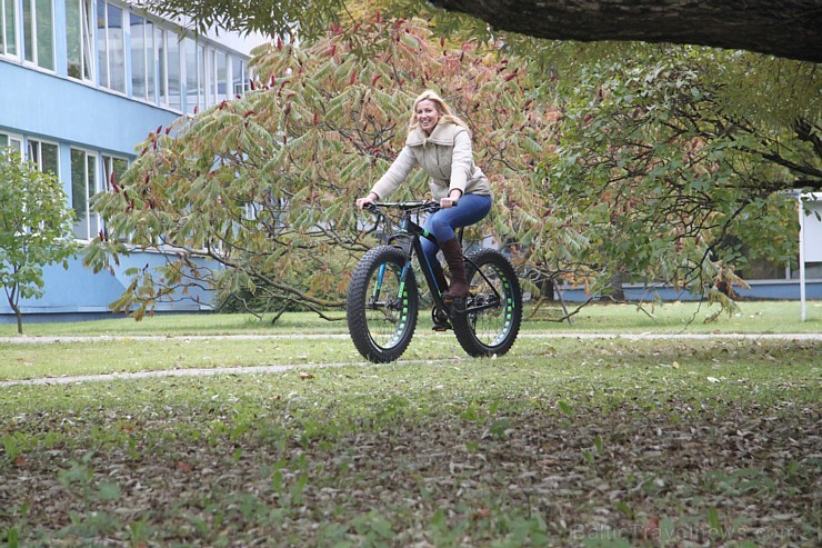Travelnews.lv redakcija iepazīst emocionāli spēcīgāko velosipēdu 5 dienu testa braucienā - Scott BIG ED, ko piedāvā velosipēdu veikals Hawaii Express Travelnews.lv redakcija iepazīst emocionāli spēcīgāko velosipēdu 5 dienu testa braucienā - Scott BIG ED, ko piedāvā velosipēdu veikals Hawaii Express 163371