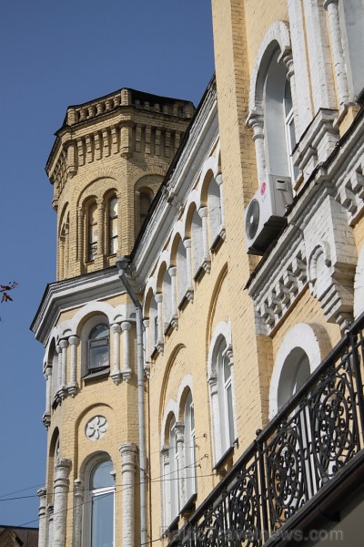 Kijeva piedāvā bagātīgu vēsturiskās un modernās arhitektūras mozaīku. Vairāk informācijas - www.kyivcity.travel Kijeva piedāvā bagātīgu vēsturiskās un modernās arhitektūras mozaīku. Vairāk informācijas - www.kyivcity.travel 163458