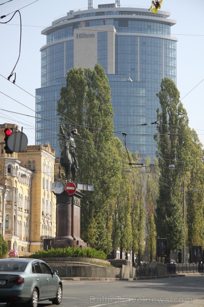 Kijeva piedāvā bagātīgu vēsturiskās un modernās arhitektūras mozaīku. Vairāk informācijas - www.kyivcity.travel Kijeva piedāvā bagātīgu vēsturiskās un modernās arhitektūras mozaīku. Vairāk informācijas - www.kyivcity.travel 163459