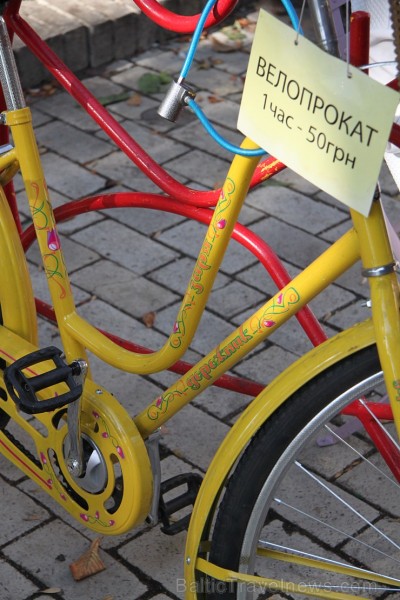 Kijeva piedāvā bagātīgu vēsturiskās un modernās arhitektūras mozaīku. Vairāk informācijas - www.kyivcity.travel Kijeva piedāvā bagātīgu vēsturiskās un modernās arhitektūras mozaīku. Vairāk informācijas - www.kyivcity.travel 163461