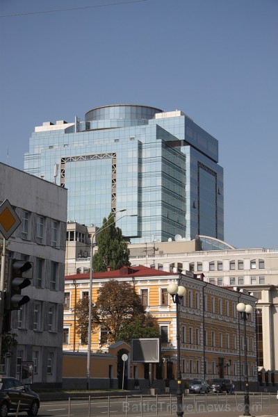 Kijeva piedāvā bagātīgu vēsturiskās un modernās arhitektūras mozaīku. Vairāk informācijas - www.kyivcity.travel Kijeva piedāvā bagātīgu vēsturiskās un modernās arhitektūras mozaīku. Vairāk informācijas - www.kyivcity.travel 163475