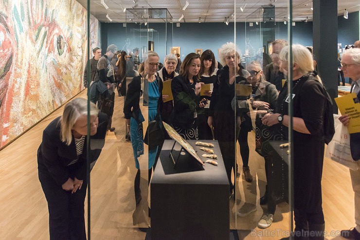 Amsterdamā noteikti ir jāapmeklē slavena mākslinieka Villema van Goga muzejs www.vangoghmuseum.nl Amsterdamā noteikti ir jāapmeklē slavena mākslinieka Villema van Goga muzejs www.vangoghmuseum.nl 165424