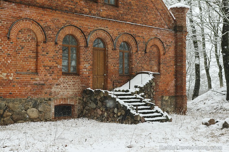 Travelnews.lv apskata Ķipēnu muižas kungu māju 168176