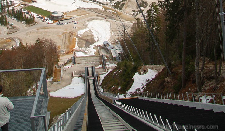 Ar  Ford atbalstu iepazīstam pasaules slavenāko tramplīnlēkšanas vietu - Planica 172101