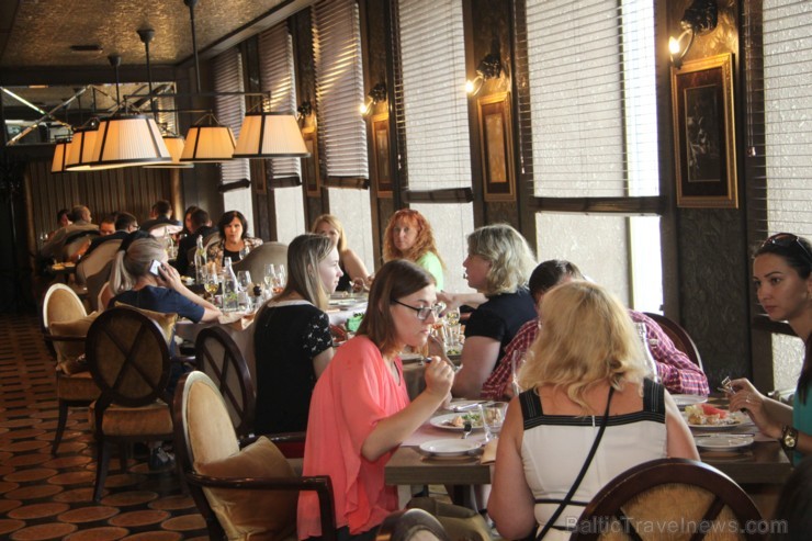 Ceļojumu kompānija «Interlux Travel» kulināri un muzikāli izklaidē 1.07.2016 ceļojumu konsultantus Rīgas viesnīcā «SemaraH Hotel Metropole» Ceļojumu kompānija «Interlux Travel» kulināri un muzikāli izklaidē 1.07.2016 ceļojumu konsultantus Rīgas viesnīcā «SemaraH Hotel Metropole» 178408