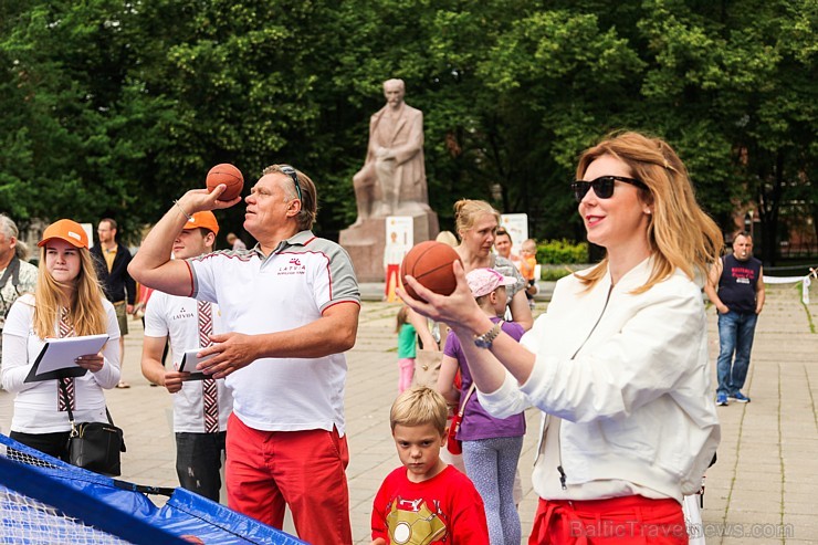 Rīgas centra Esplanādes parkā norisinājās sestais un noslēdzošais sporta un izklaides sērijas Rīgas centra Esplanādes parkā norisinājās sestais un noslēdzošais sporta un izklaides sērijas