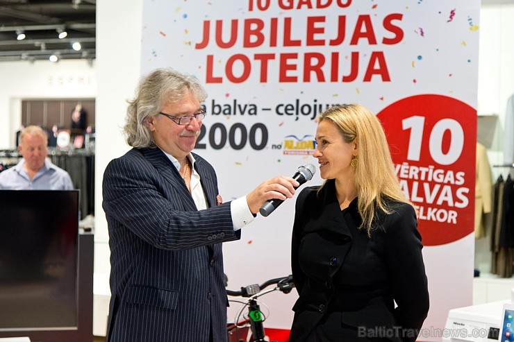 Akcijas «ELKOR PLAZA 10 gadi» uzvarētāja iegūst galveno balvu, kura ir ceļojums no tūroperatora Alida Tours 2.000 eiro vērtībā Akcijas «ELKOR PLAZA 10 gadi» uzvarētāja iegūst galveno balvu, kura ir ceļojums no tūroperatora Alida Tours 2.000 eiro vērtībā 180927