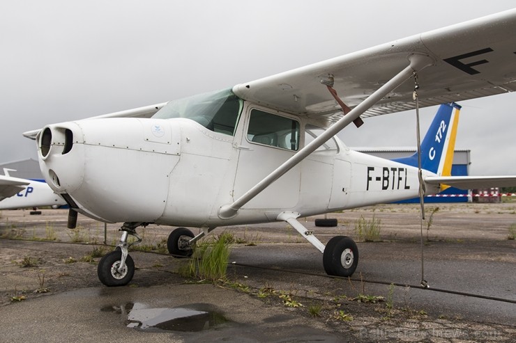 Ikgadējais aviācijas salidojums «Riga Fly-in 2016» Spilves lidlaukā pulcē aviācijas interesentus Ikgadējais aviācijas salidojums «Riga Fly-in 2016» Spilves lidlaukā pulcē aviācijas interesentus 181903
